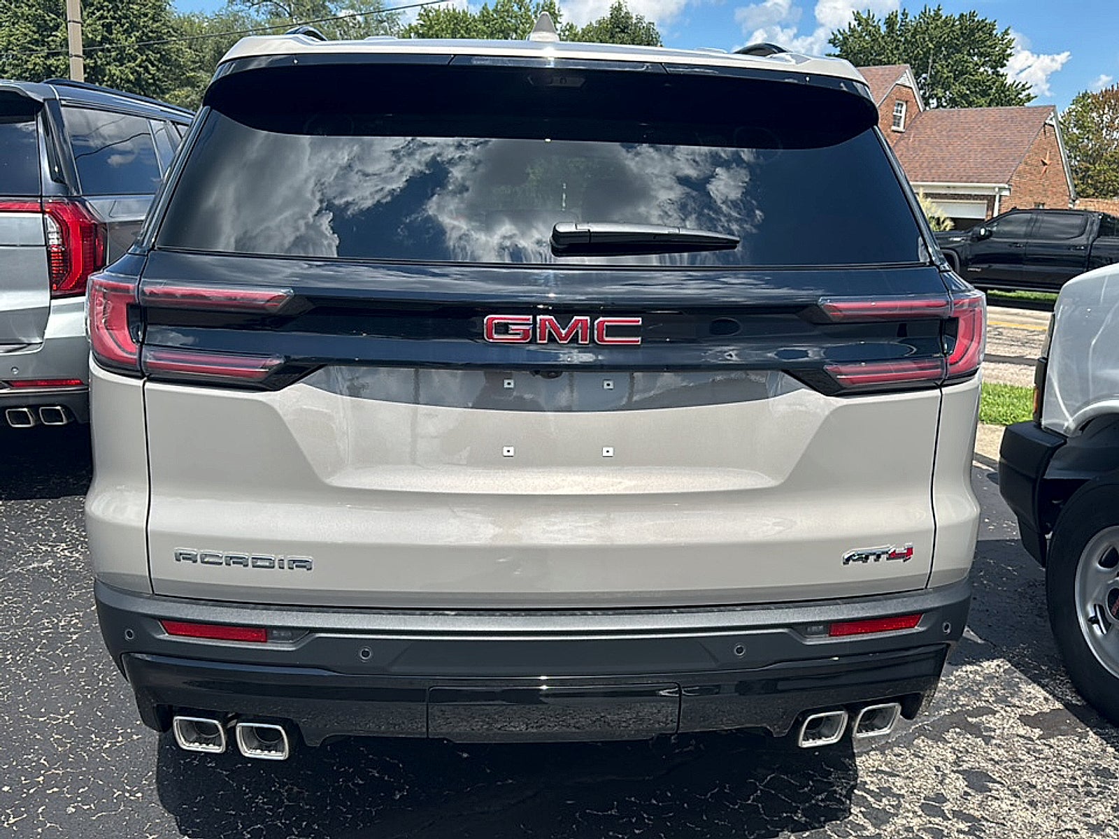 2027 GMC Acadia AT4