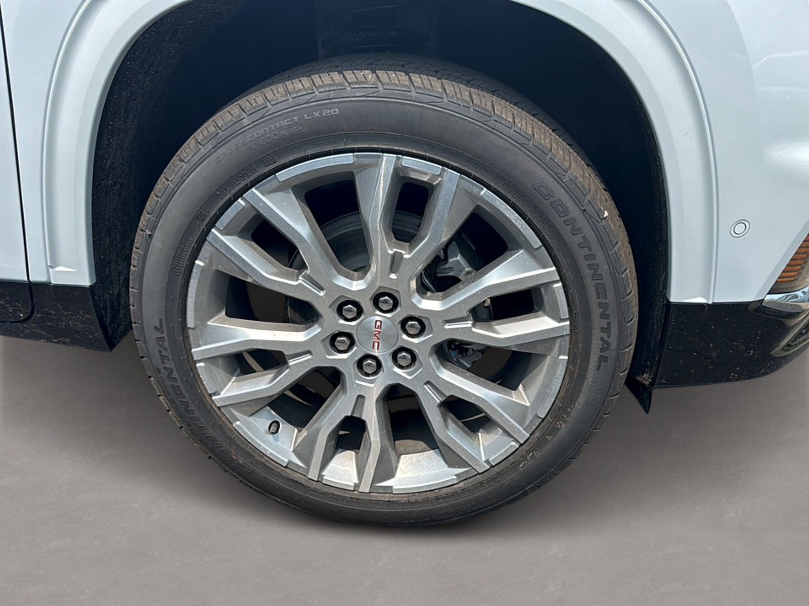 2027 GMC Acadia Denali
