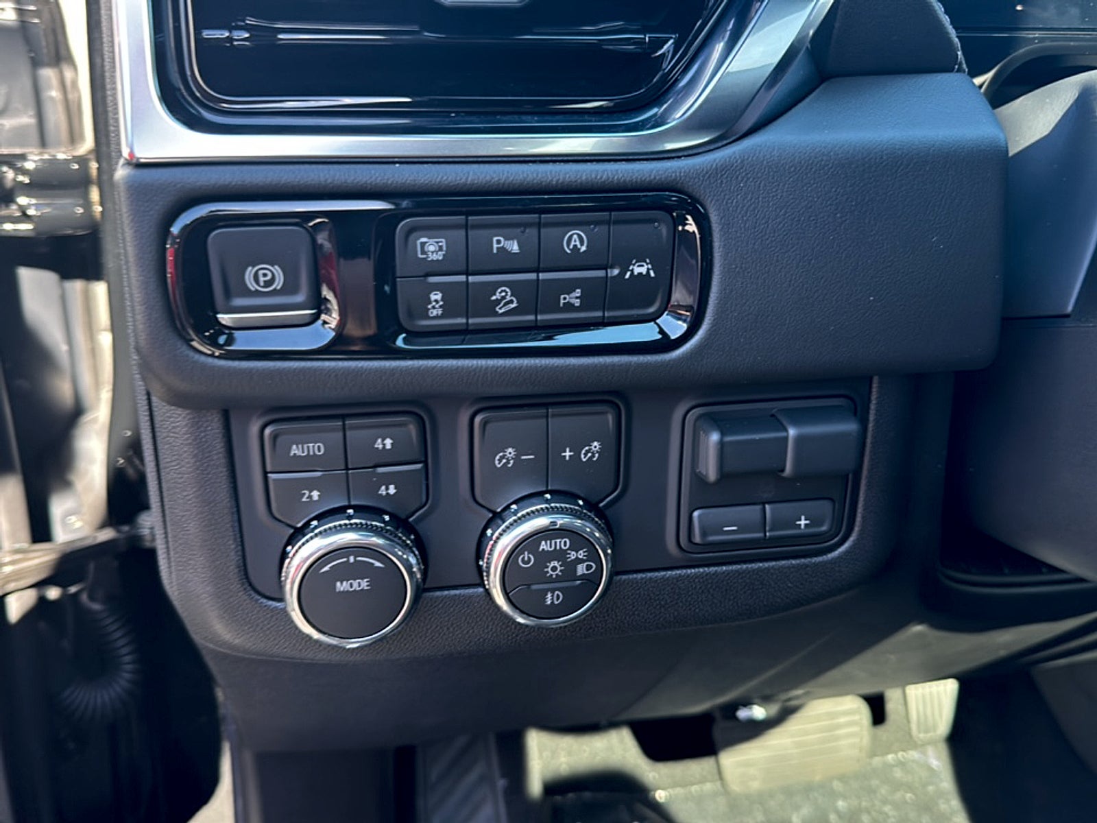 2027 GMC Yukon Denali
