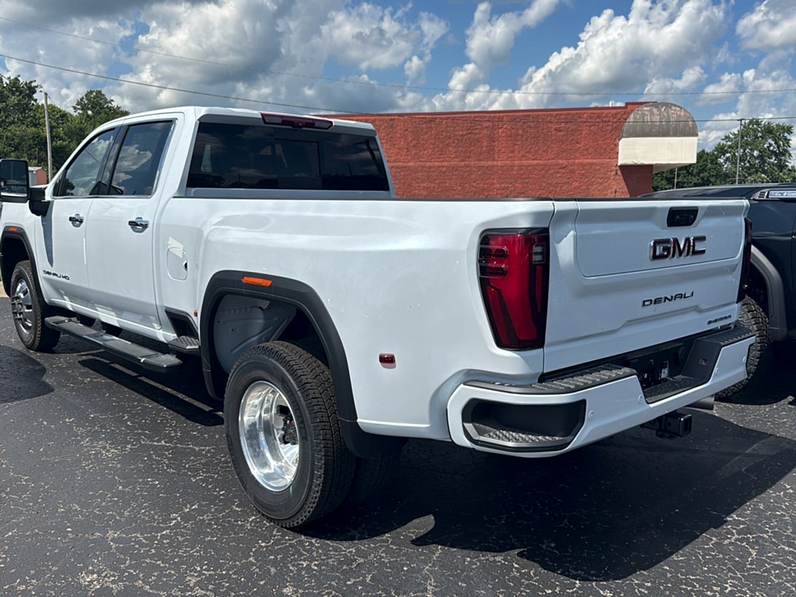 2026 GMC Sierra 3500 HD Denali DRW