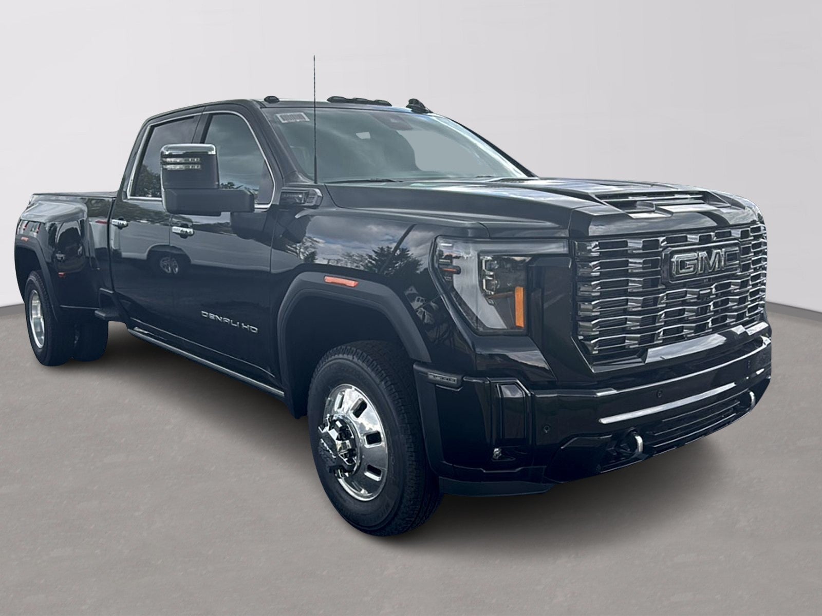 2026 GMC Sierra 3500 HD Denali Ultimate DRW