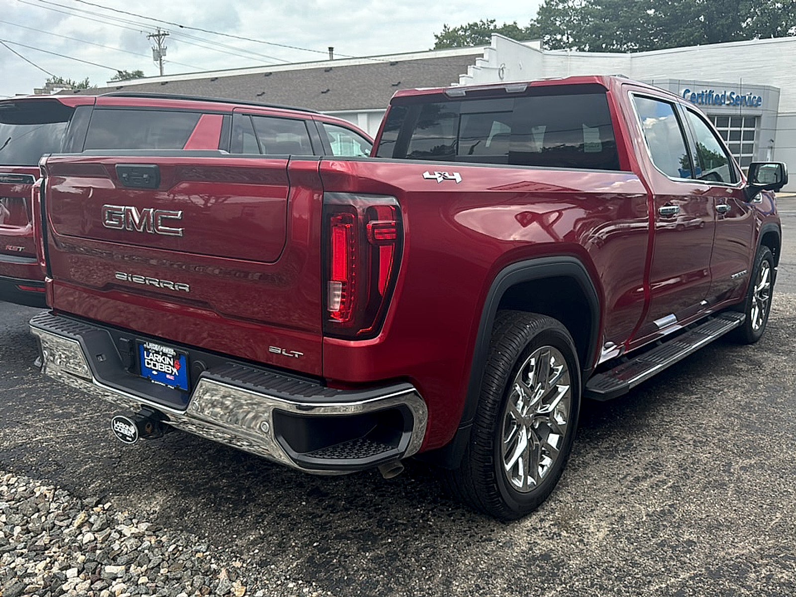 2024 GMC Sierra 1500 SLT